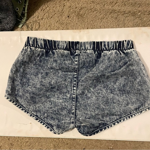 36 Point 5 Blue Jean Shorts Elastic Waistband Frayed Hem - Picture 3 of 3